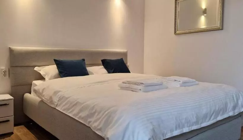 Majatalo Modern House