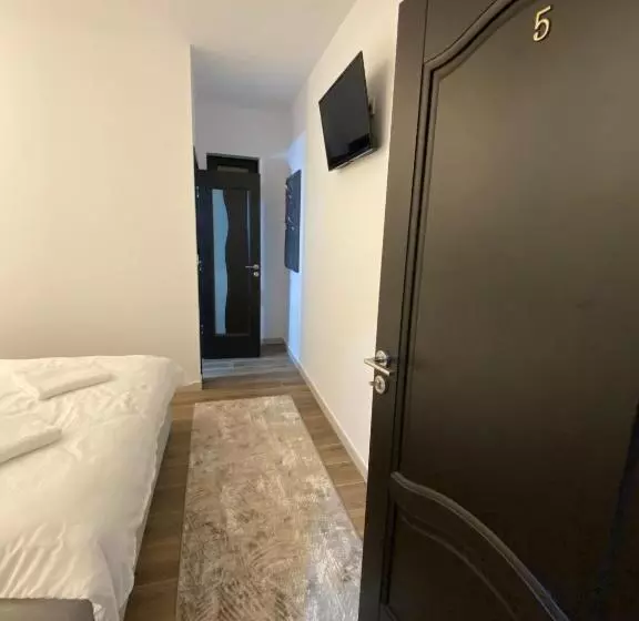 Majatalo Modern House