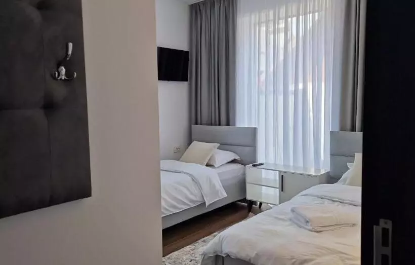 Majatalo Modern House