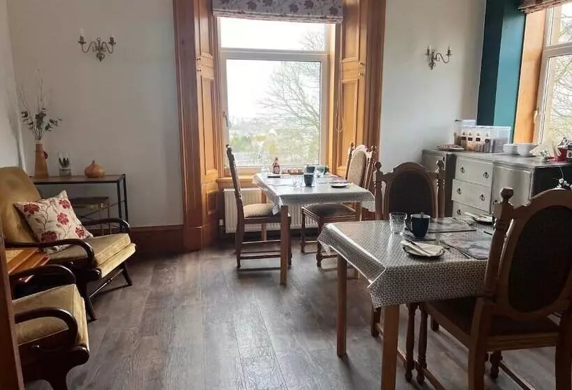 Majatalo Morven House