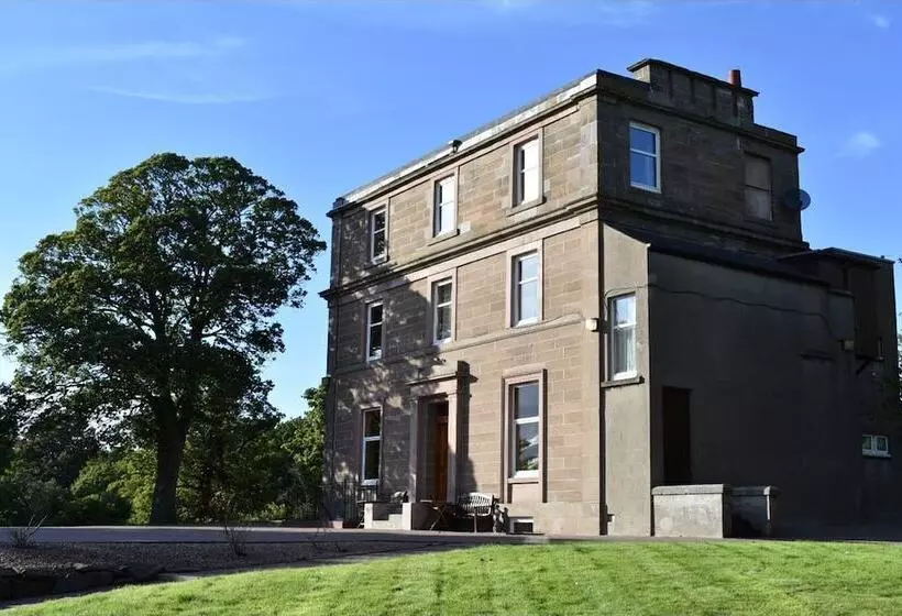 Majatalo Morven House