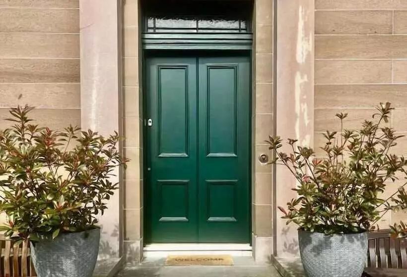 Majatalo Morven House