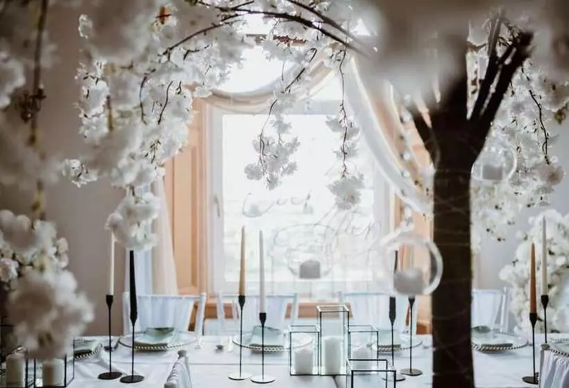 Majatalo Morven House