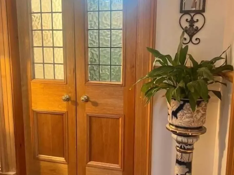 Majatalo Morven House