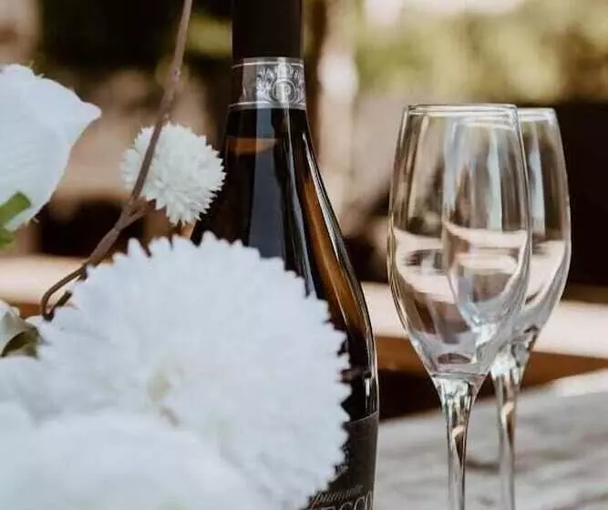 Majatalo Morven House