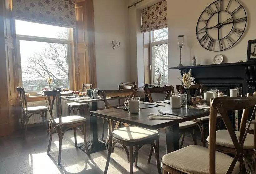 Majatalo Morven House