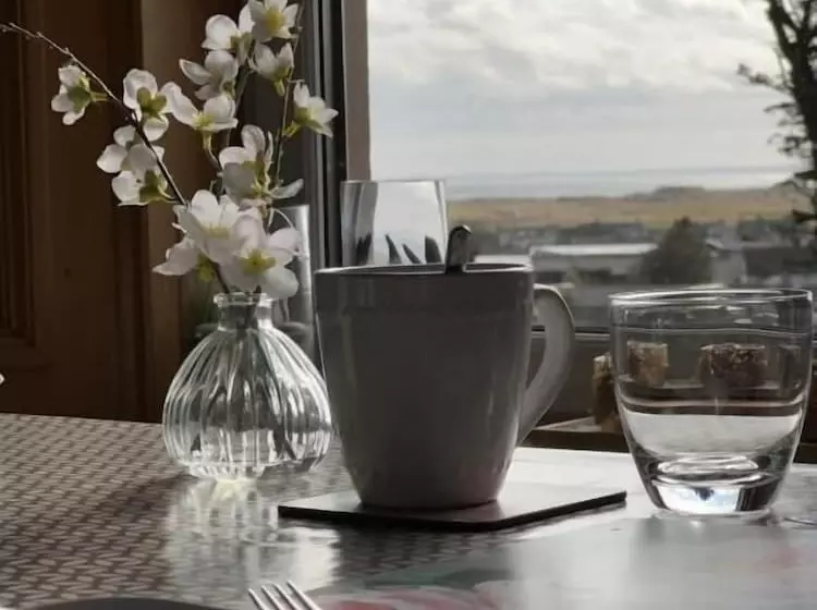 Majatalo Morven House