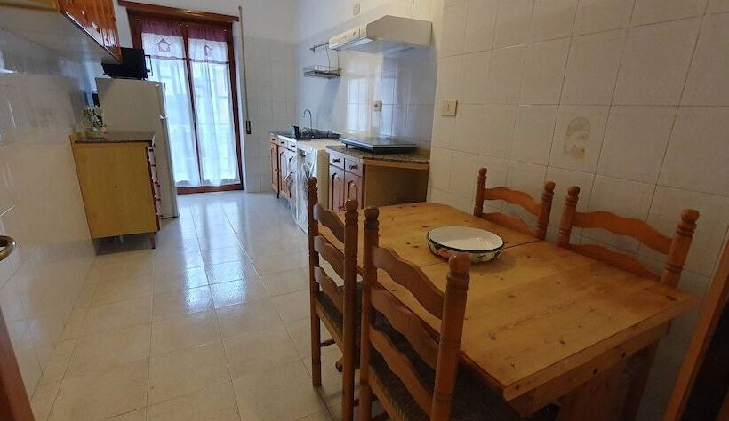 膳宿费 Room In B&b Comfortable Room With Spacious Kitchen Suite Colosseo