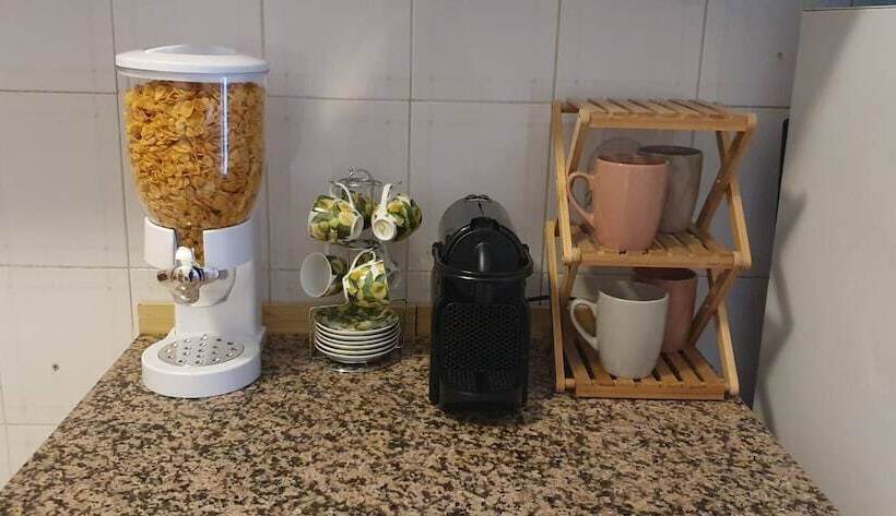 膳宿费 Room In B&b Comfortable Room With Spacious Kitchen Suite Colosseo