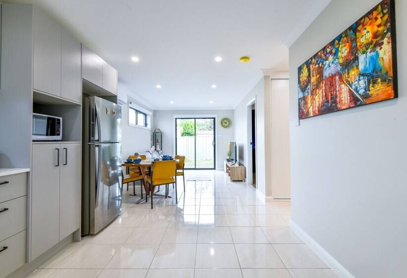 膳宿费 Royal Lake Guest House