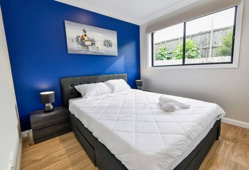 膳宿费 Royal Lake Guest House