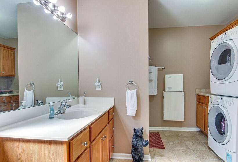 Furnished Deck + Mtn Views: Rutherfordton Home