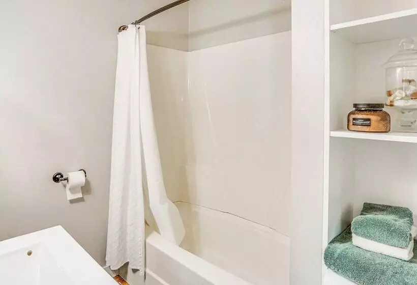 Pet Friendly Watertown Home ~ 1 Mi To Downtown!