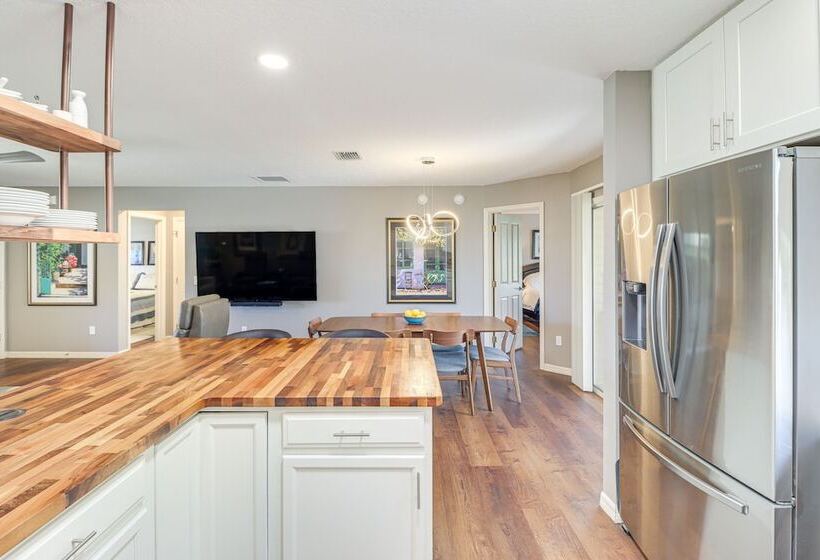 Renovated Home In The Villages W/ Lanai, Golf Cart