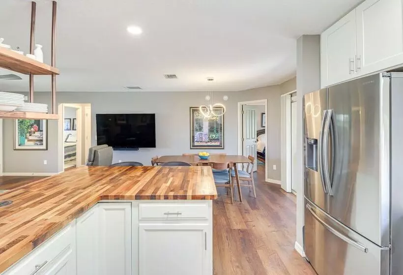 Renovated Home In The Villages W/ Lanai, Golf Cart