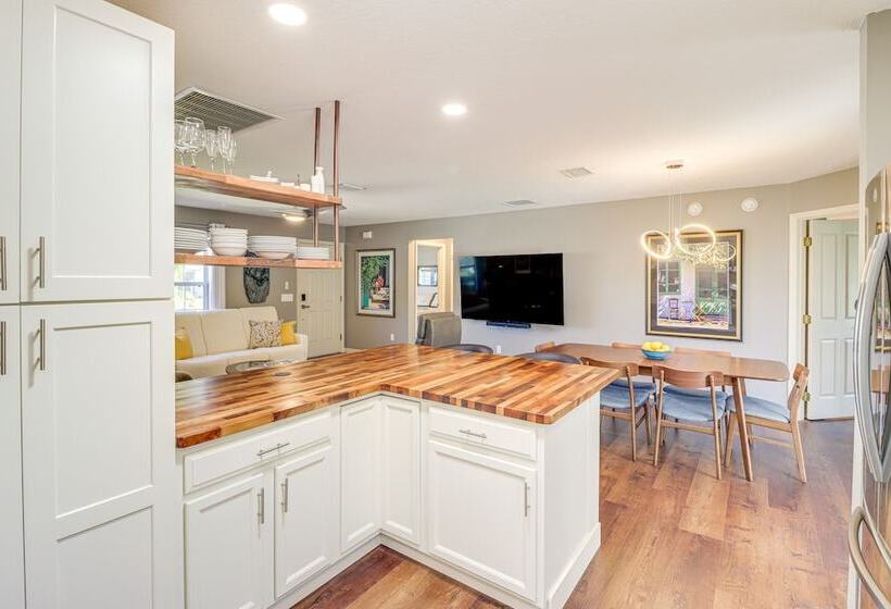 Renovated Home In The Villages W/ Lanai, Golf Cart