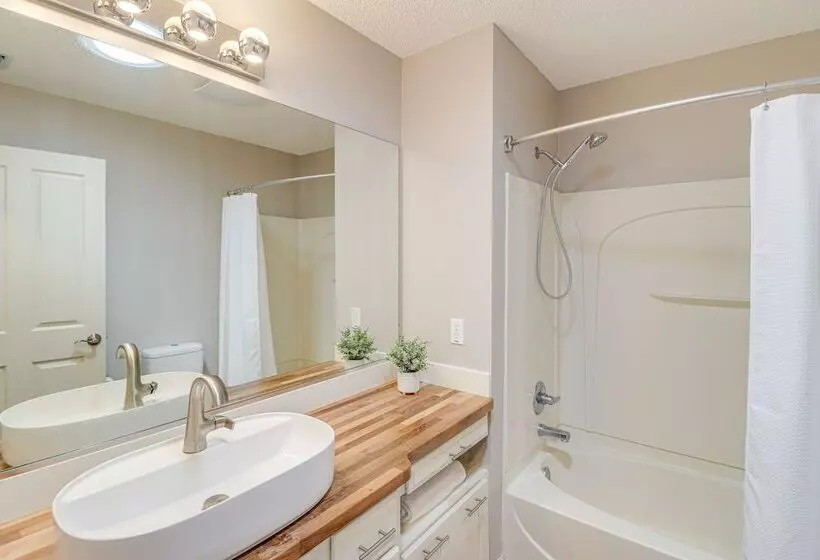 Renovated Home In The Villages W/ Lanai, Golf Cart