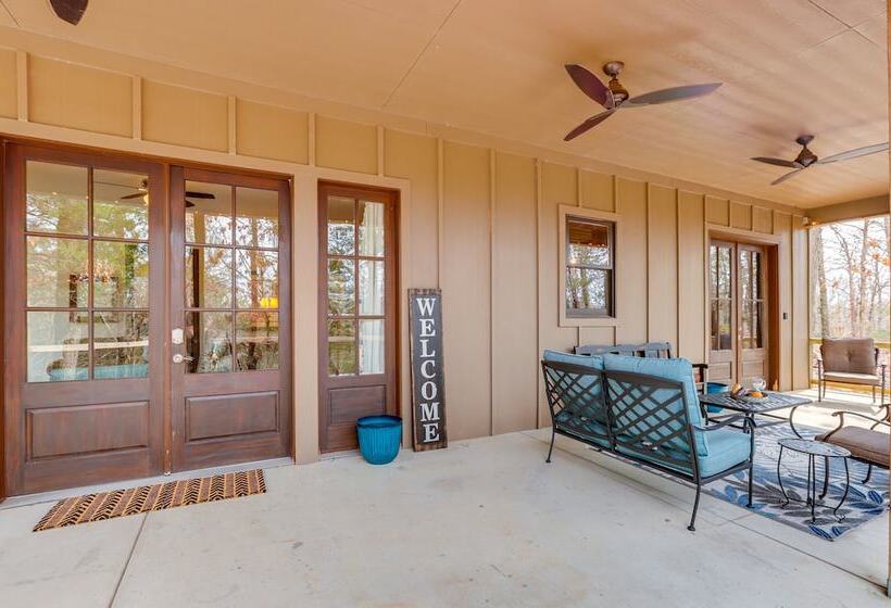 Ste Genevieve Home On 17 Acres, Near Wineries!