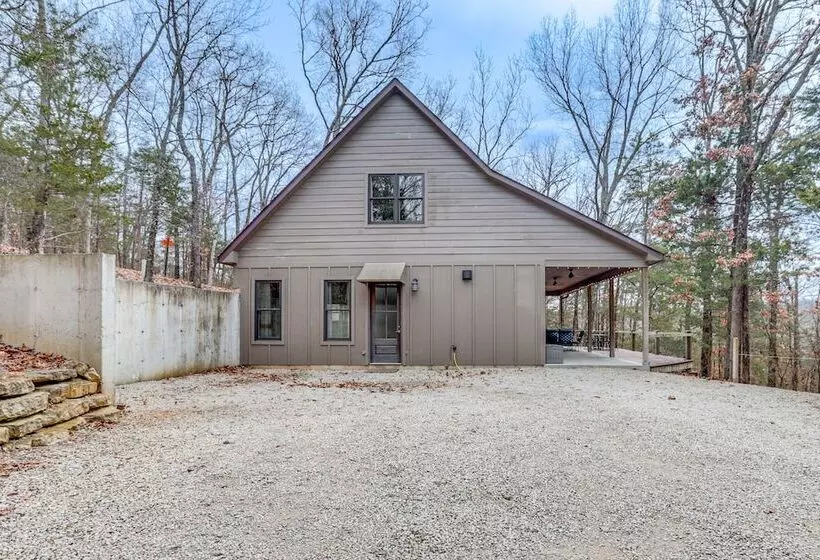 Ste Genevieve Home On 17 Acres, Near Wineries!