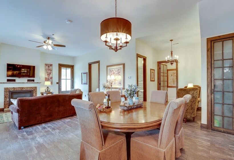 Ste Genevieve Home On 17 Acres, Near Wineries!