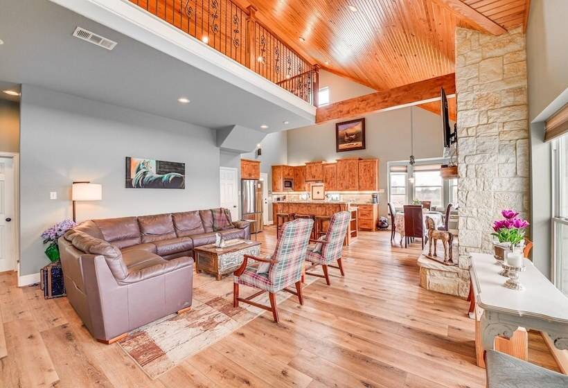 Farm Retreat W/ Furnished Patio: 12 Mi To Mckinney