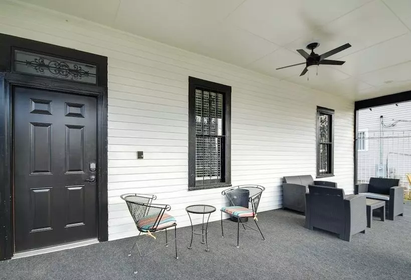 Stylish Home ~ 2 Mi To Jackson State & Belhaven!