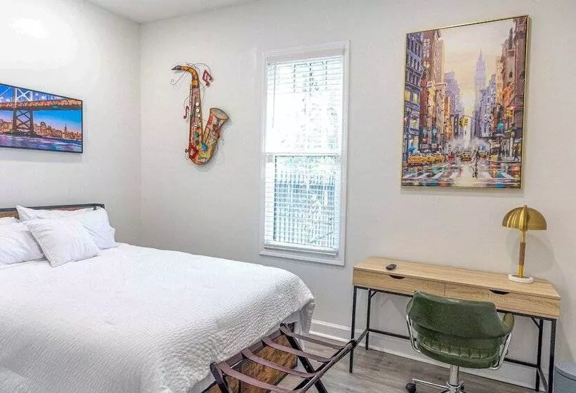 Stylish Home ~ 2 Mi To Jackson State & Belhaven!