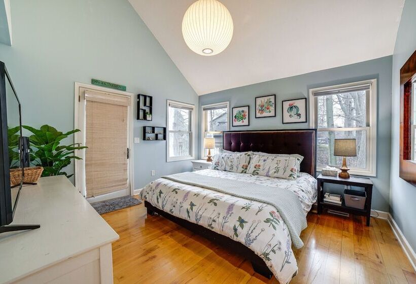 Union Pier Home W/ Outdoor Entertainment Spaces!