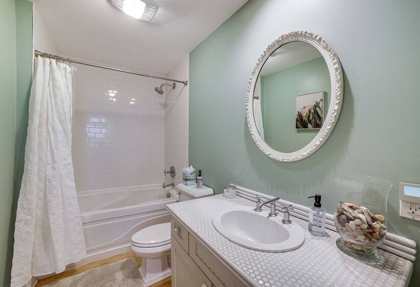 Union Pier Home W/ Outdoor Entertainment Spaces!