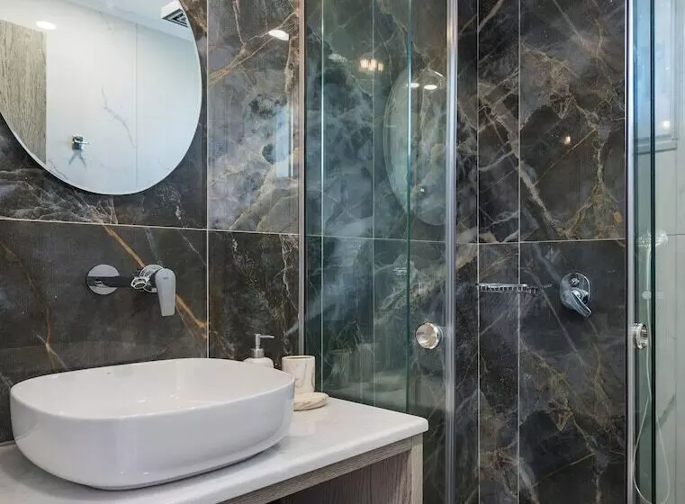 Alexia Seaview Apartments