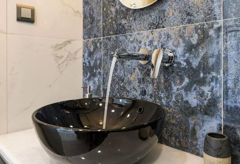 Alexia Seaview Apartments