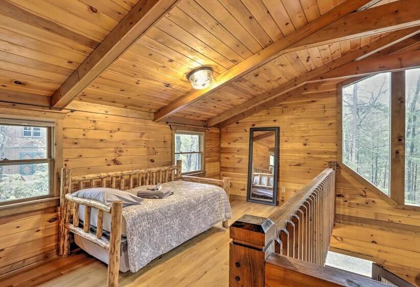 Blue Ridge Cabin W/ Hot Tub, Fire Pit, & Game Room