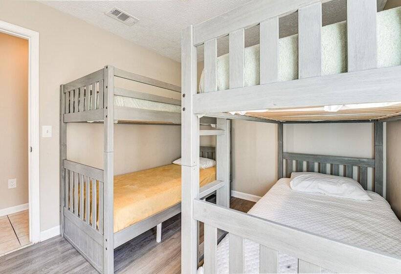 Charming Pcb Home ~ 1 Mi To Beach Access!