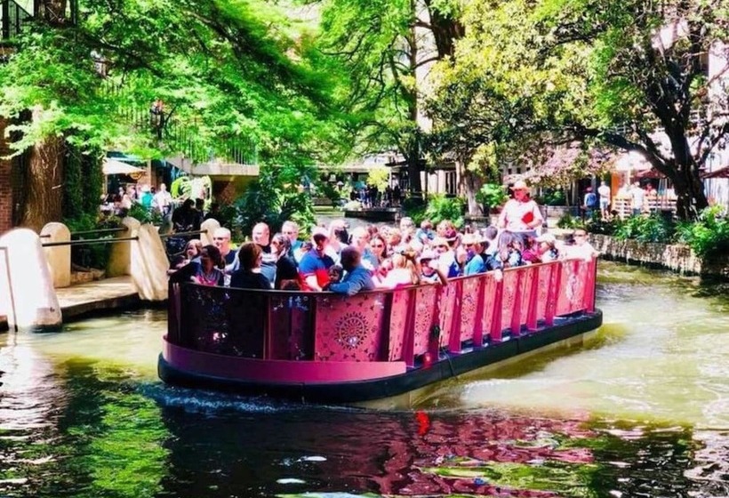 Charming Walkable 4 Br/2.5 Ba Near Dtown Riverwalk