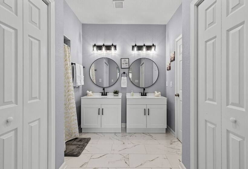 Charming Walkable 4 Br/2.5 Ba Near Dtown Riverwalk