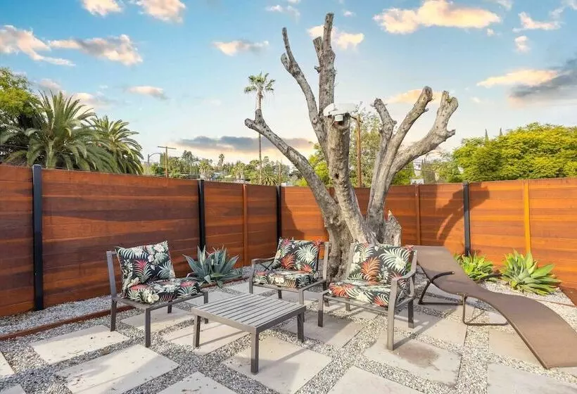 City Living By Avantstay Large Outdoor Area