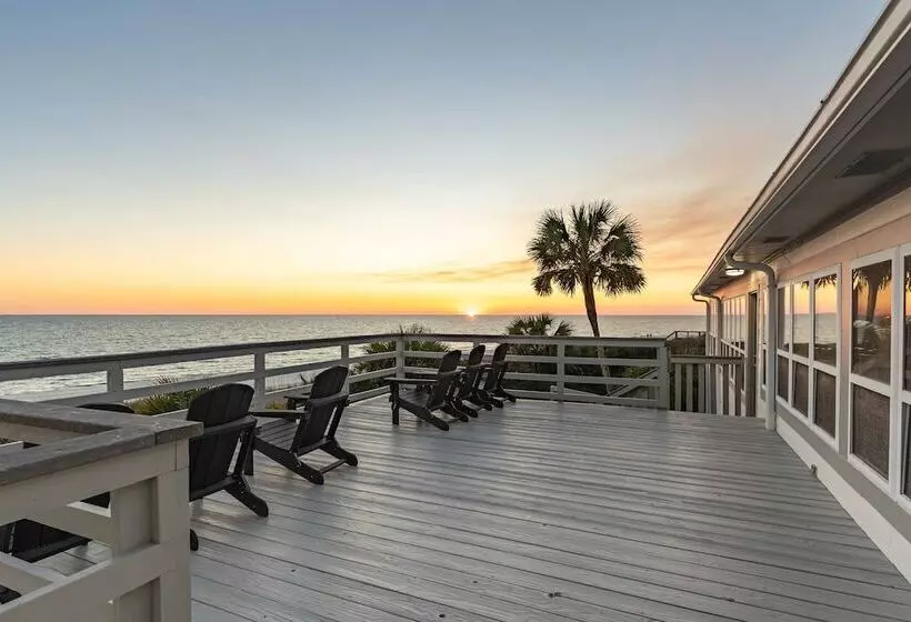 Gulf Front, Walk To Rosemary Beach, 5br, Gazebo Paradise On Park By Avantstay