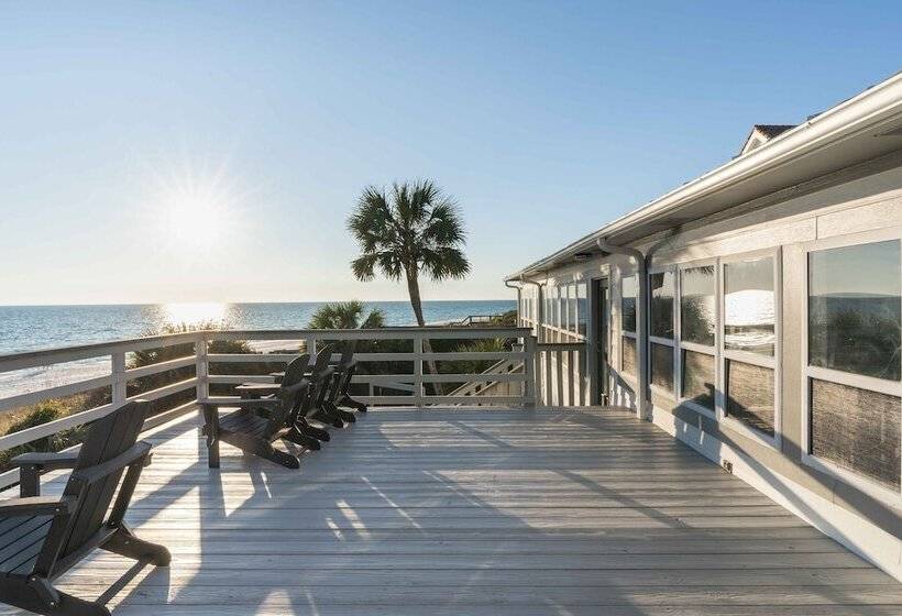 Gulf Front, Walk To Rosemary Beach, 5br, Gazebo Paradise On Park By Avantstay