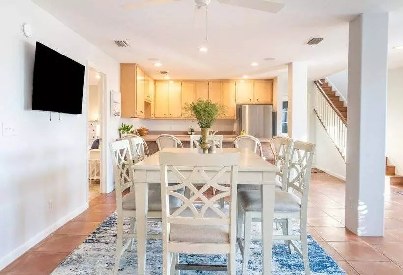 Gulf Front, Walk To Rosemary Beach, 5br, Gazebo Paradise On Park By Avantstay