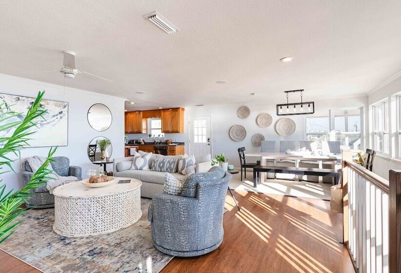 Gulf Front, Walk To Rosemary Beach, 5br, Gazebo Paradise On Park By Avantstay