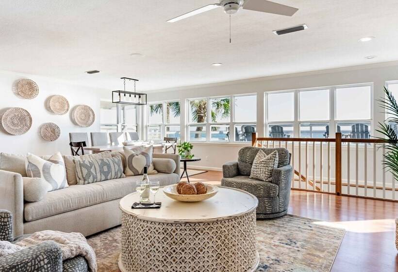 Gulf Front, Walk To Rosemary Beach, 5br, Gazebo Paradise On Park By Avantstay