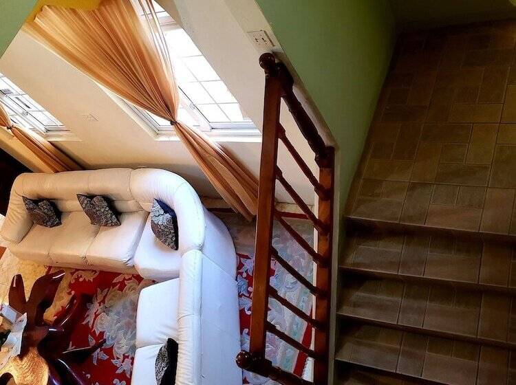 هتل Chateau Margarita Waterfront