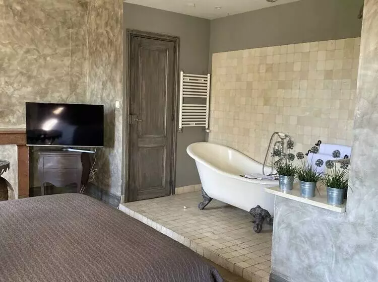 Hotelli Les Jardins De La Tour