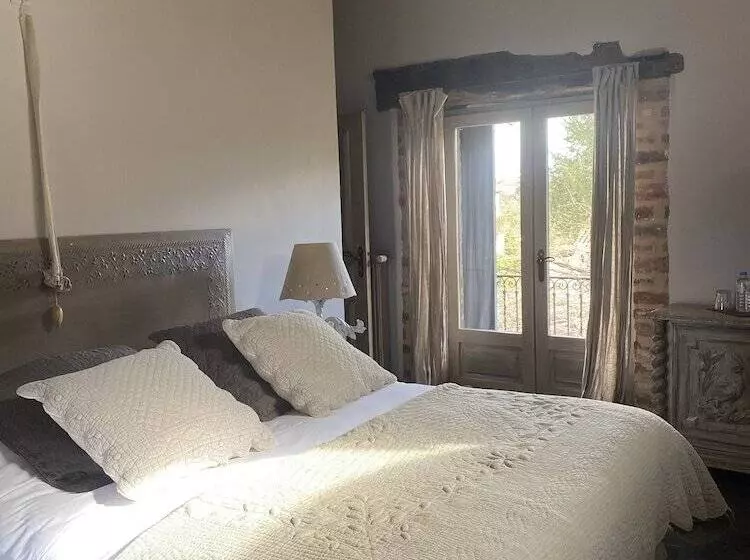 Hotelli Les Jardins De La Tour