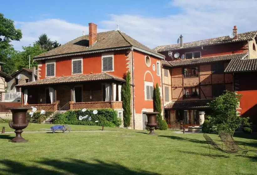 Hotelli Les Jardins De La Tour