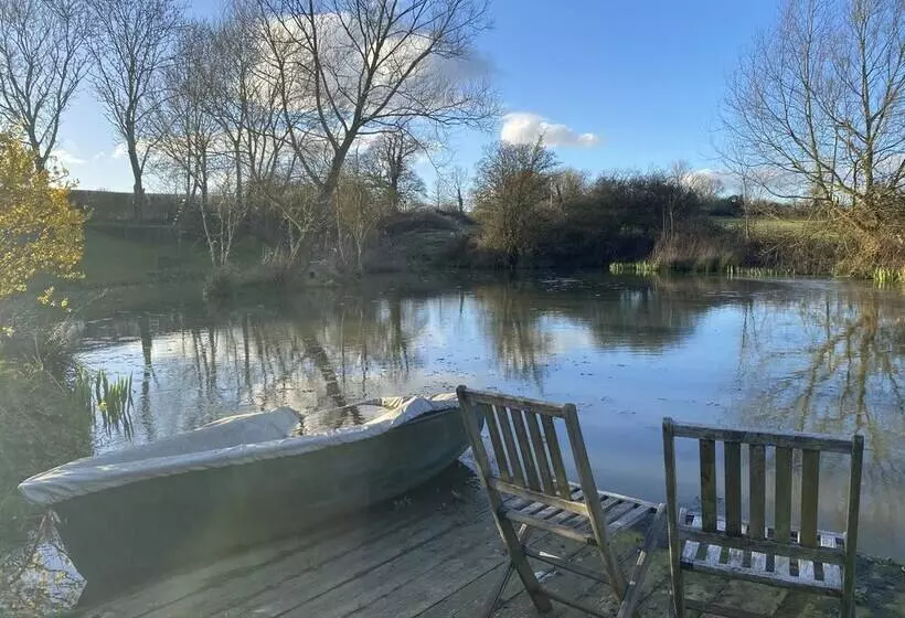 Maaseutuhotelli Oak Barn In The Cotswolds Near Moreton In Marsh
