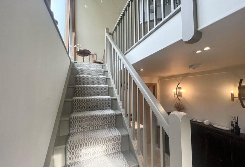 فندق ريفى Oak Barn In The Cotswolds Near Moreton In Marsh