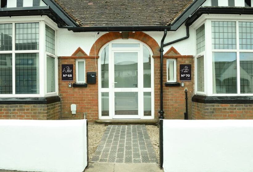 ホテル Station Road