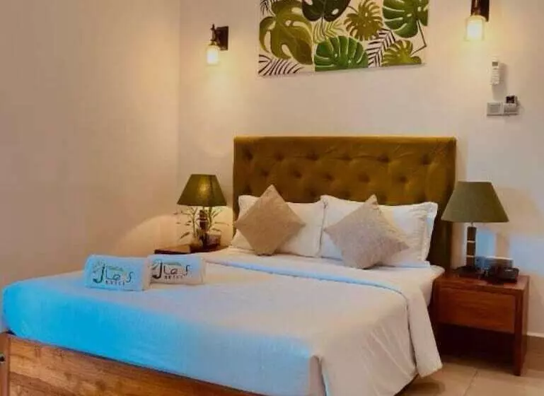 J Leaf Hotel By Blue Bird