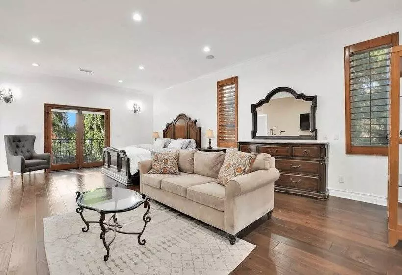 La Magnolia By Avantstay Luxe Villa + Pool, Spa